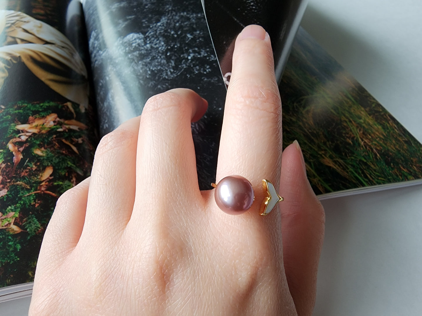 [Ring] Gold Plated Sterling Silver Open Ring with Purple Pearl and Fish Tail Design