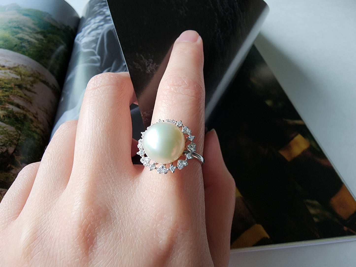 [Ring] Sterling Silver Blossom Ring with Natural Freshwater Pearl (11-12mm) in White or Purple