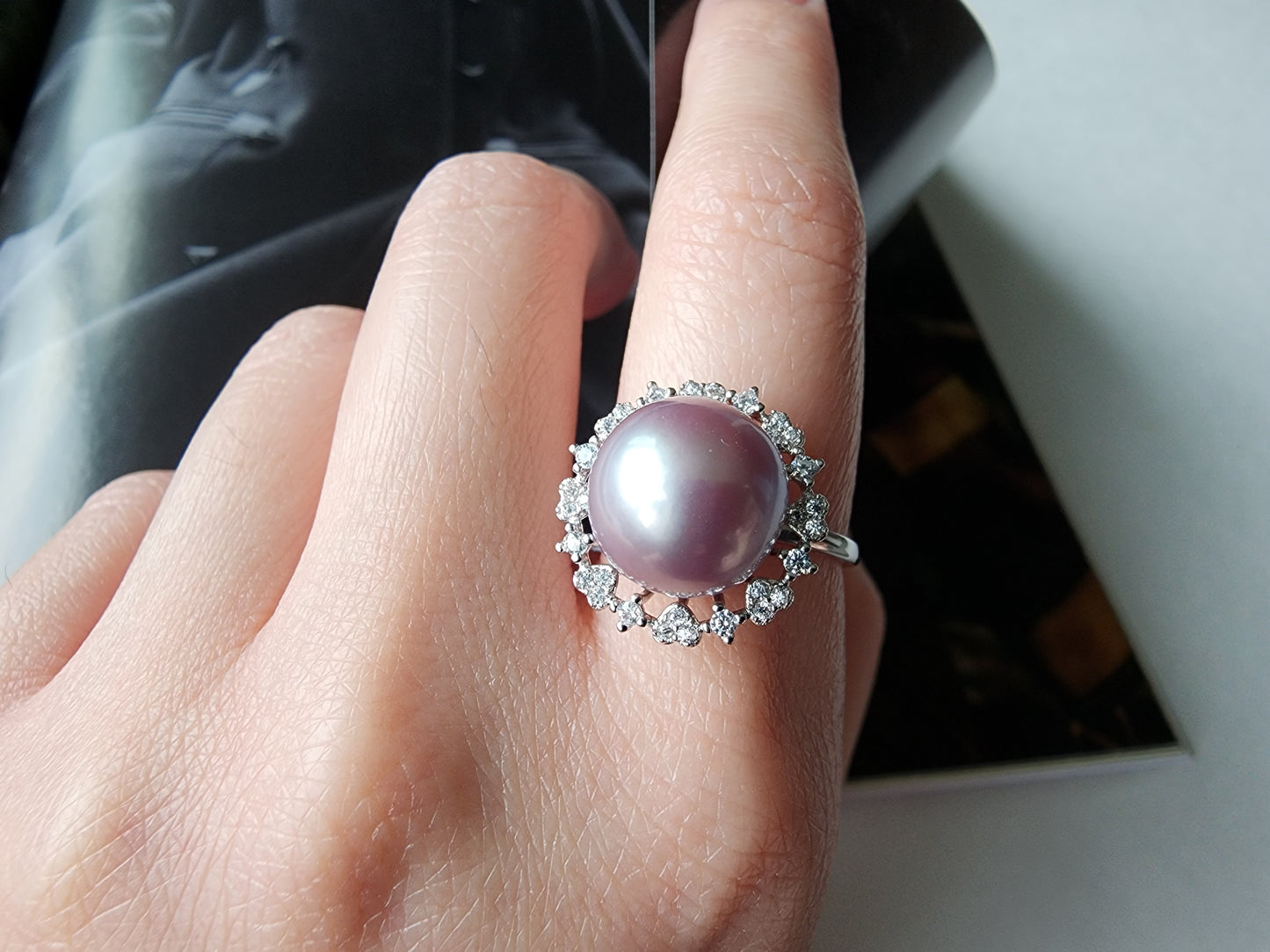 [Ring] Sterling Silver Blossom Ring with Natural Freshwater Pearl (11-12mm) in White or Purple