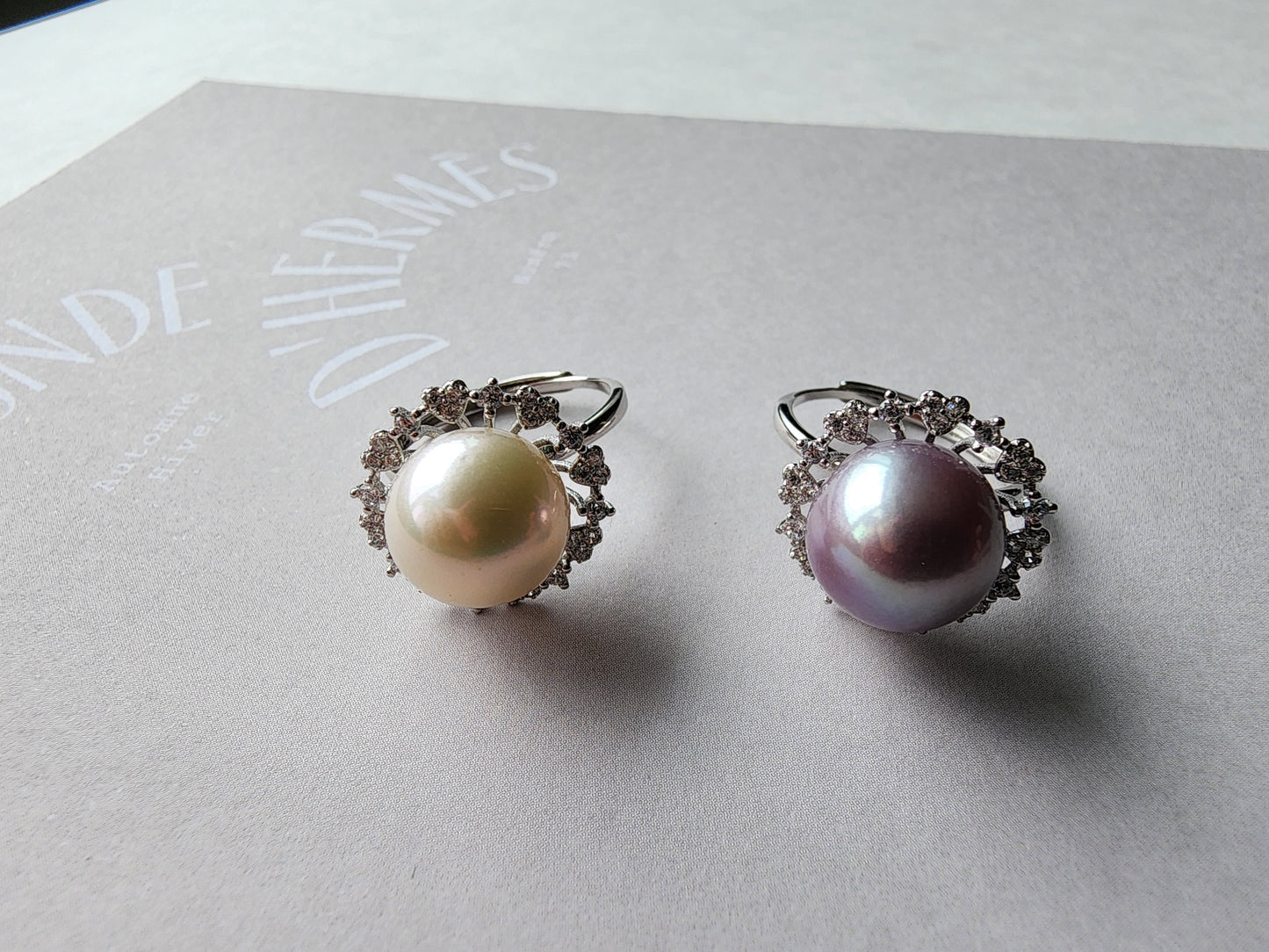 [Ring] Sterling Silver Blossom Ring with Natural Freshwater Pearl (11-12mm) in White or Purple