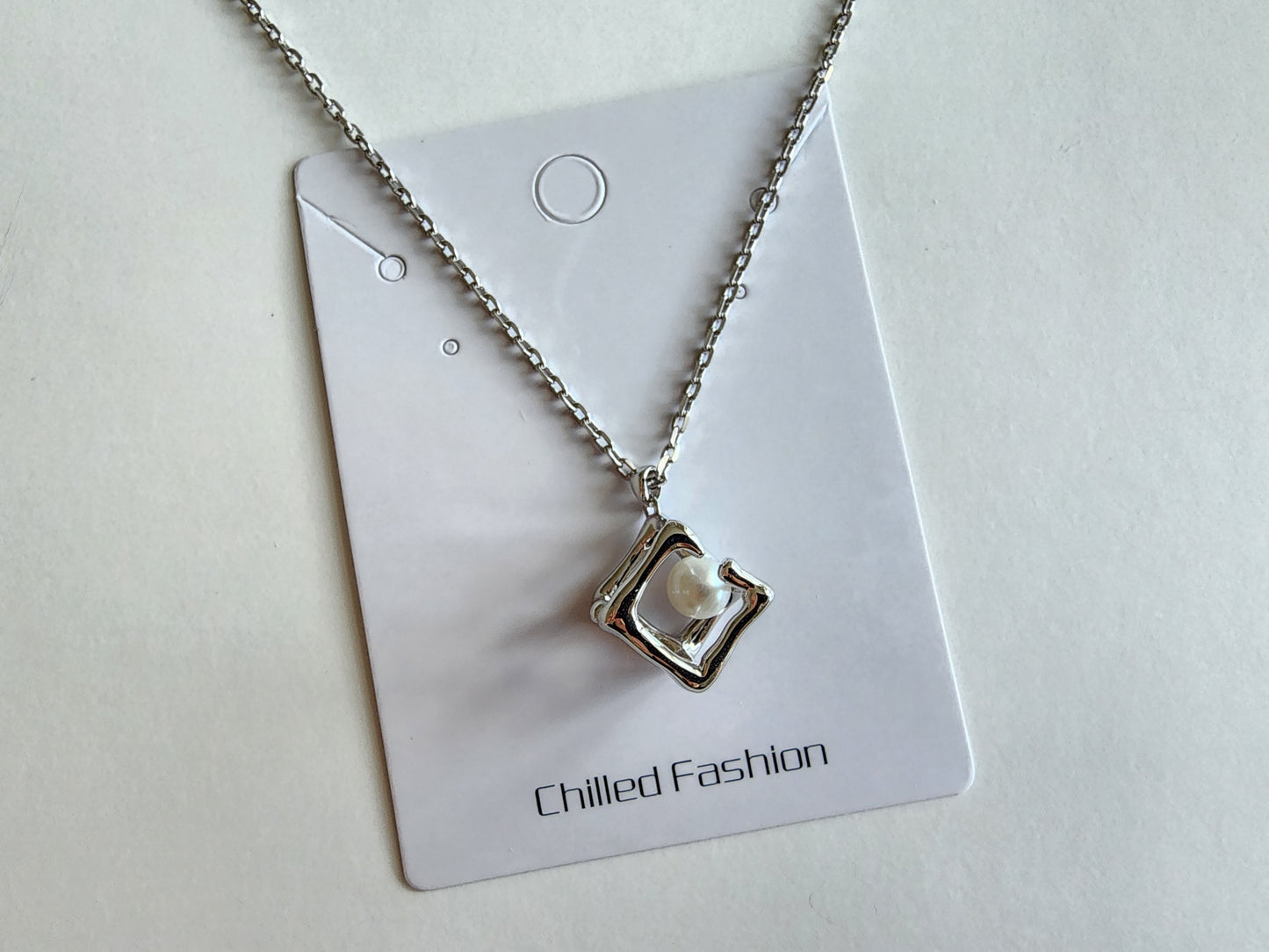 [Necklace] Sterling Silver Hollow Cube Necklace with Freshwater Pearl Inside