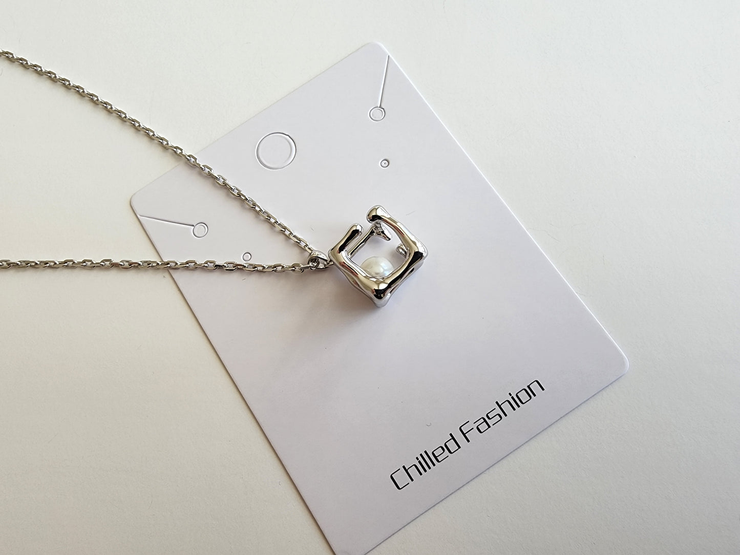 [Necklace] Sterling Silver Hollow Cube Necklace with Freshwater Pearl Inside