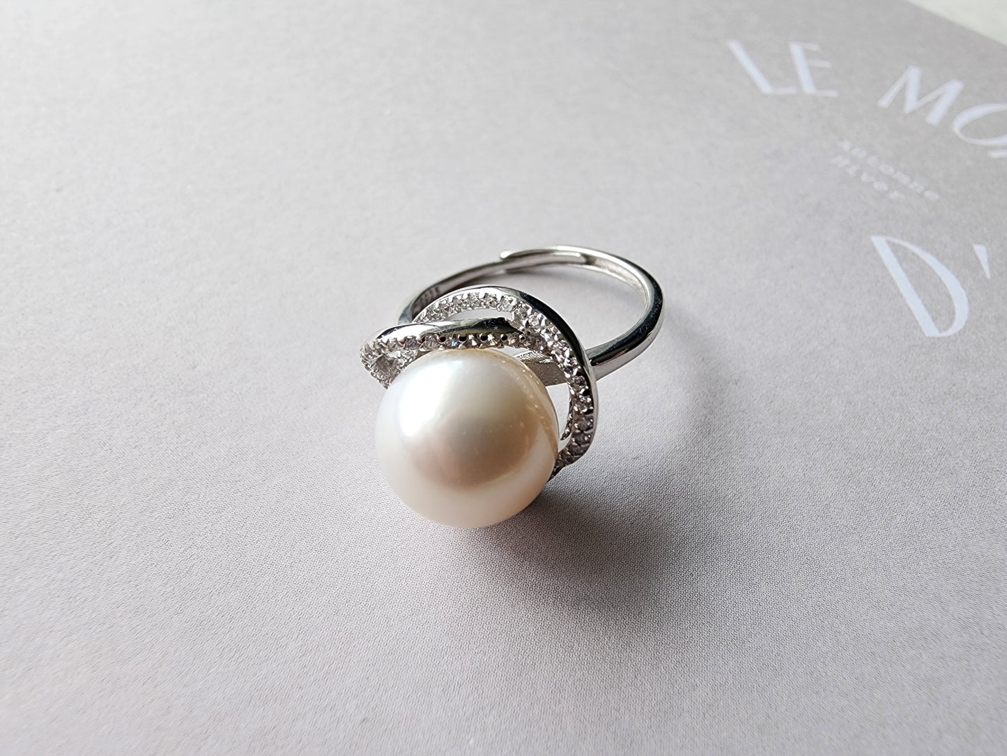 [Ring] Sterling Silver Ring with 11-12mm Round Freshwater Pearl