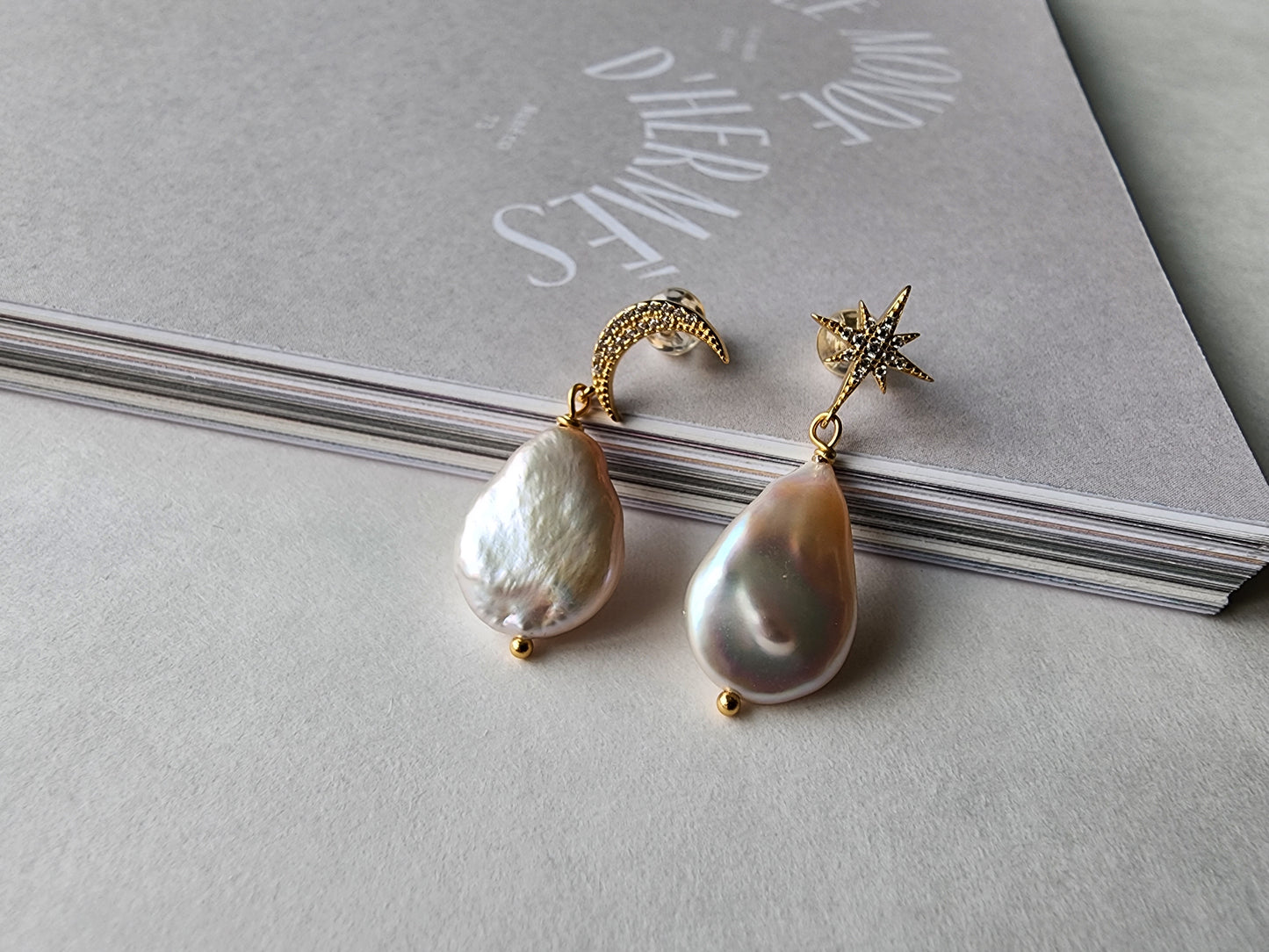 [Earrings] Celestial Sterling Silver Earrings with Baroque Pearls - Moon and Star Design