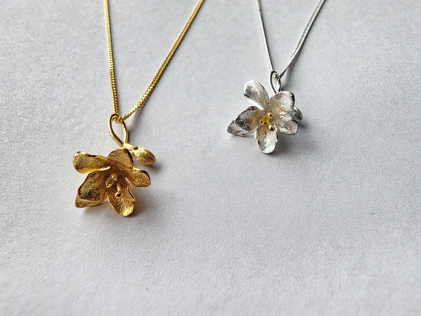 [Necklace] Elegant Sterling Silver Freesia Pendant Necklace