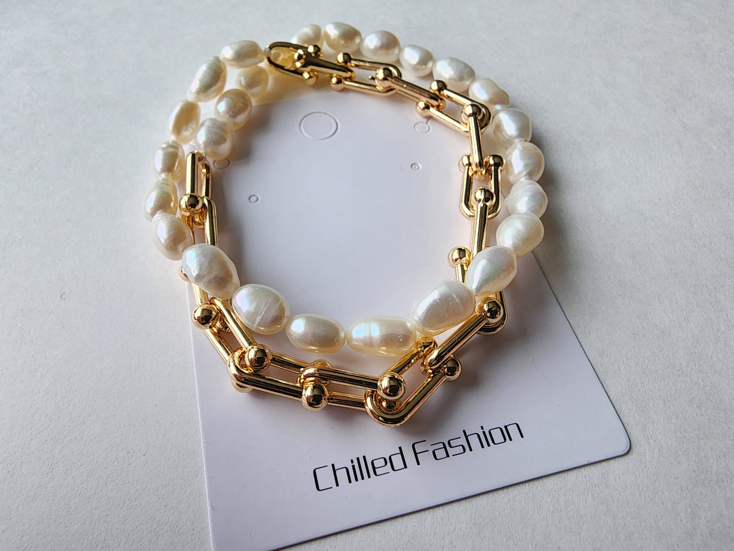 [Necklace] Elegant Gold Plated Brass and Baroque Pearl Necklace