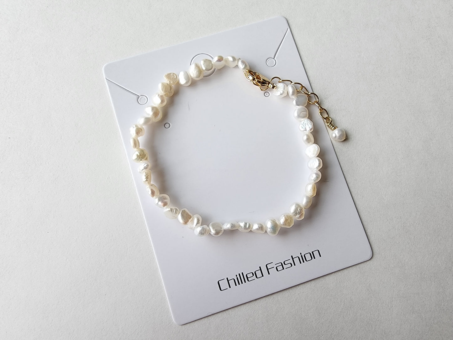 [Bracelet] Delicate Baroque Pearl Bracelet with Gold-Filled Alloy Extender Chain and Closure