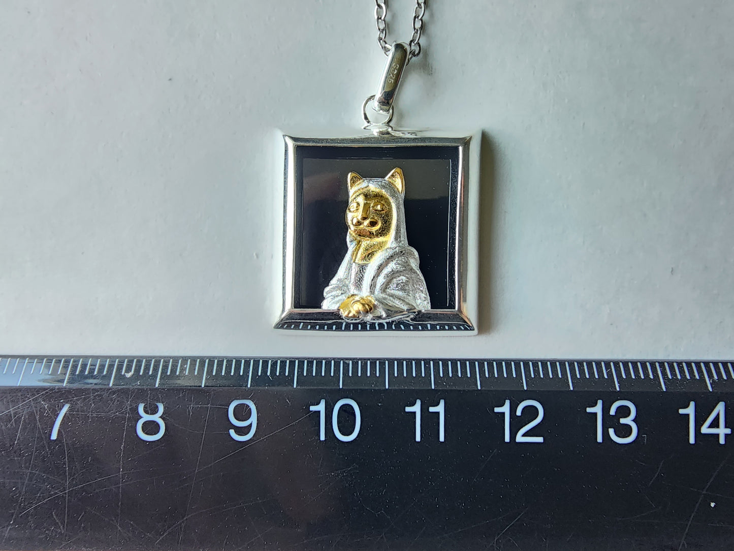 [Necklace] The Feline Mona Lisa Onyx and Sterling Silver Pendant Necklace