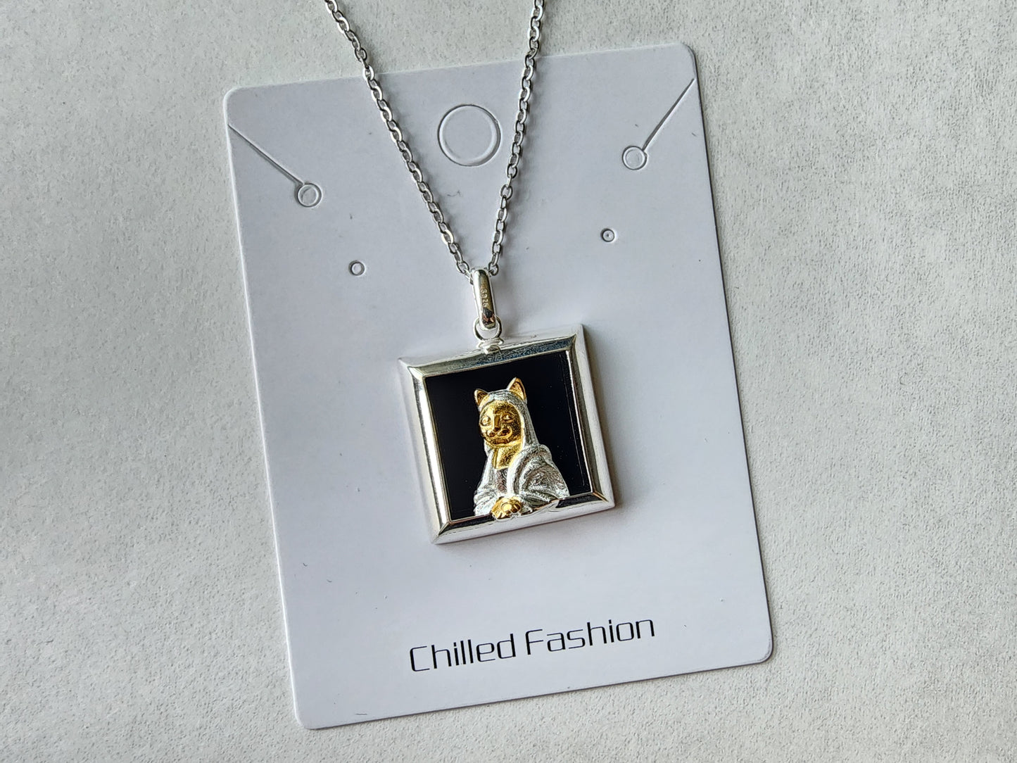 [Necklace] The Feline Mona Lisa Onyx and Sterling Silver Pendant Necklace