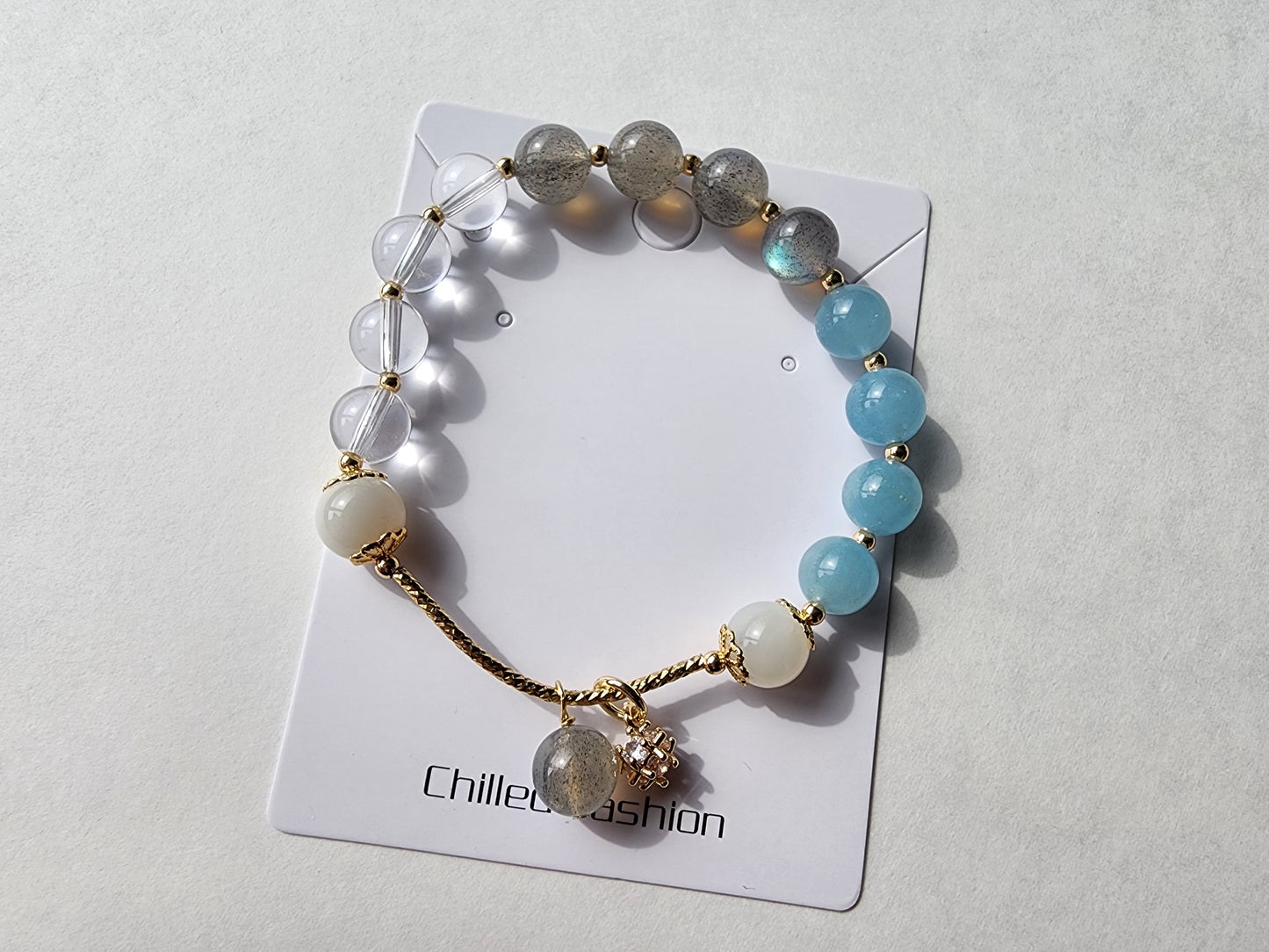 [Bracelet] Elegant Aquamarine, Clear Quartz, and Grey Moonstone Beaded Bracelet with Gold-Plated Brass Accents