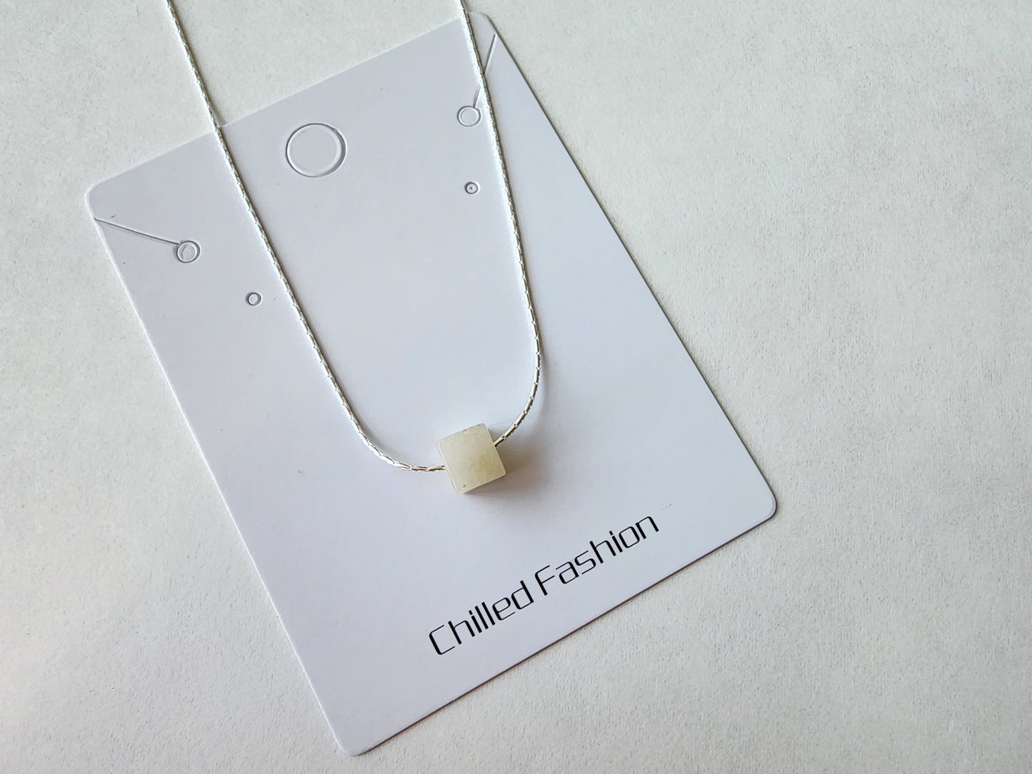 [Necklace] Sterling Silver Cube Necklace with Choice of Light Yellow, Green, or Blue Stone