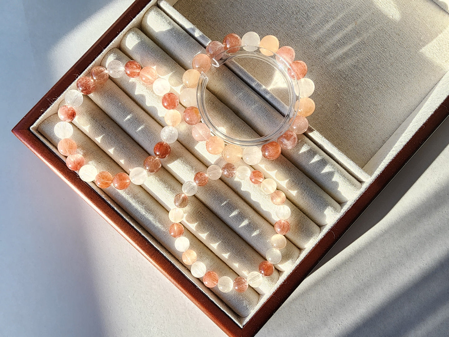 [Bracelet] Radiant Rabbit Hair Quartz 兔毛: A Symphony of Sunlit Strands