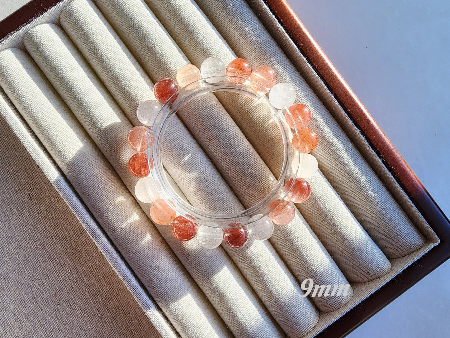 [Bracelet] Radiant Rabbit Hair Quartz 兔毛: A Symphony of Sunlit Strands