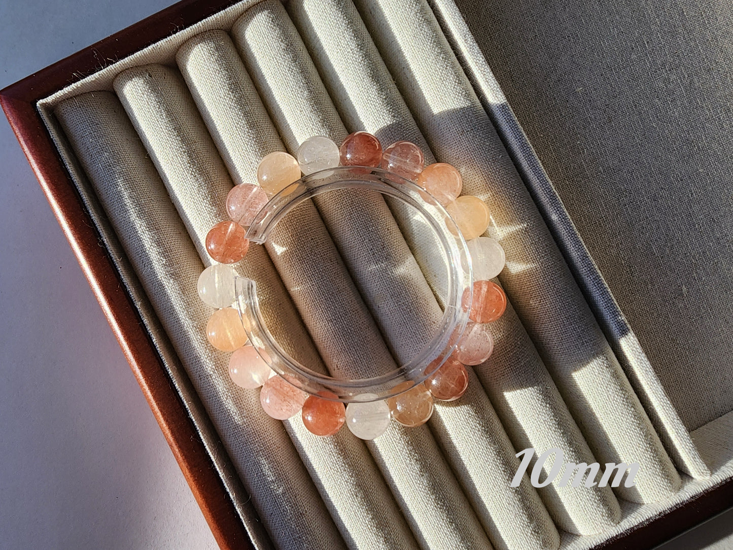 [Bracelet] Radiant Rabbit Hair Quartz 兔毛: A Symphony of Sunlit Strands