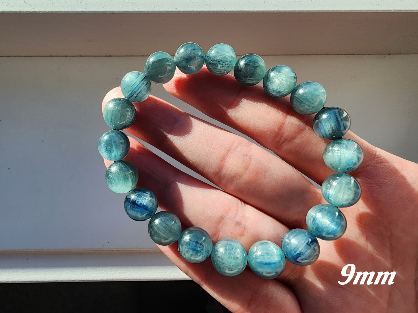 [Bracelet] Elegant Blue-Green Kyanite 蓝绿晶 Gemstone Bracelet - A Touch of Nature’s Beauty