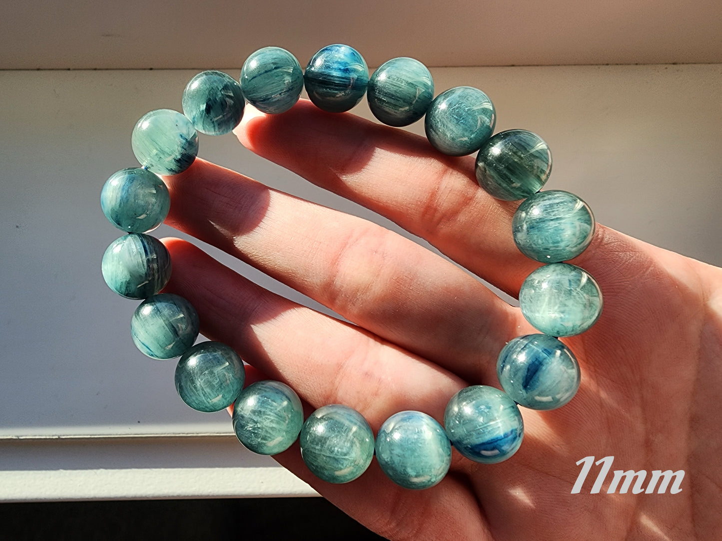 [Bracelet] Elegant Blue-Green Kyanite 蓝绿晶 Gemstone Bracelet - A Touch of Nature’s Beauty