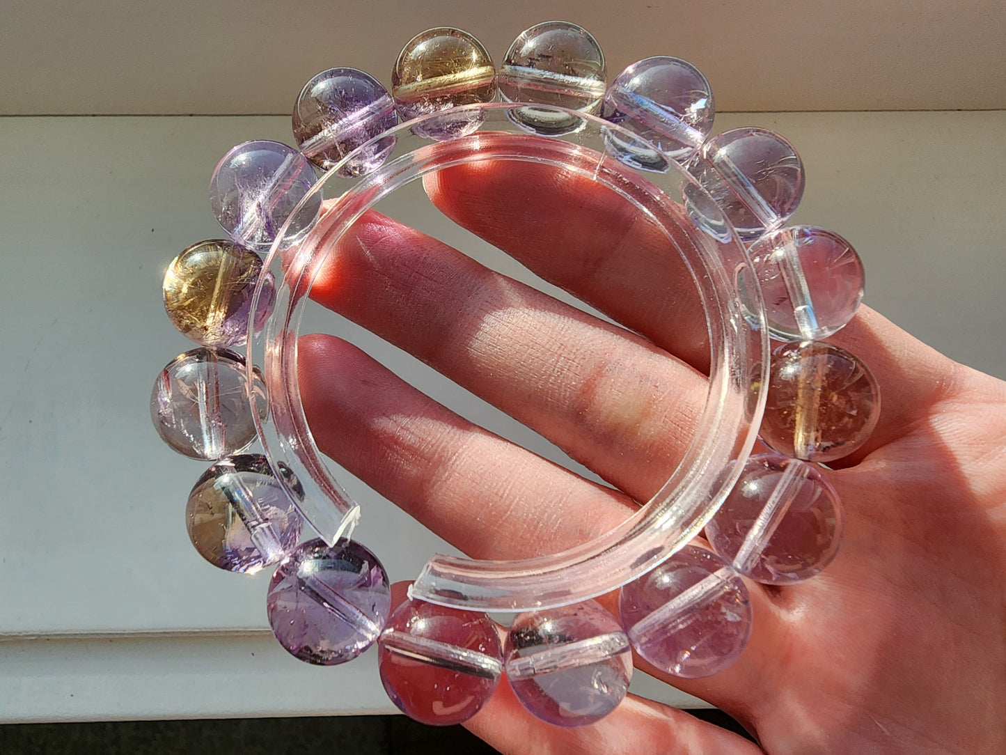 [Bracelet] Gorgeous 13mm Dual-Tone Purple and Yellow Quartz Bracelet - A Unique and Eye-Catching Piece