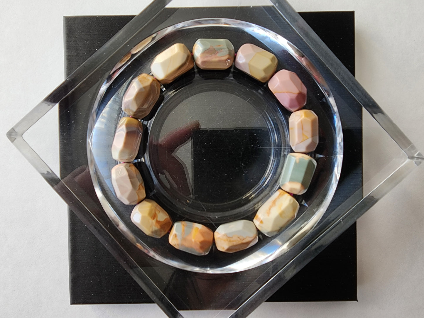 [Bracelet] Elegant Alashan Agate Stretch Bracelet - Earth Toned Faceted Nugget Beads