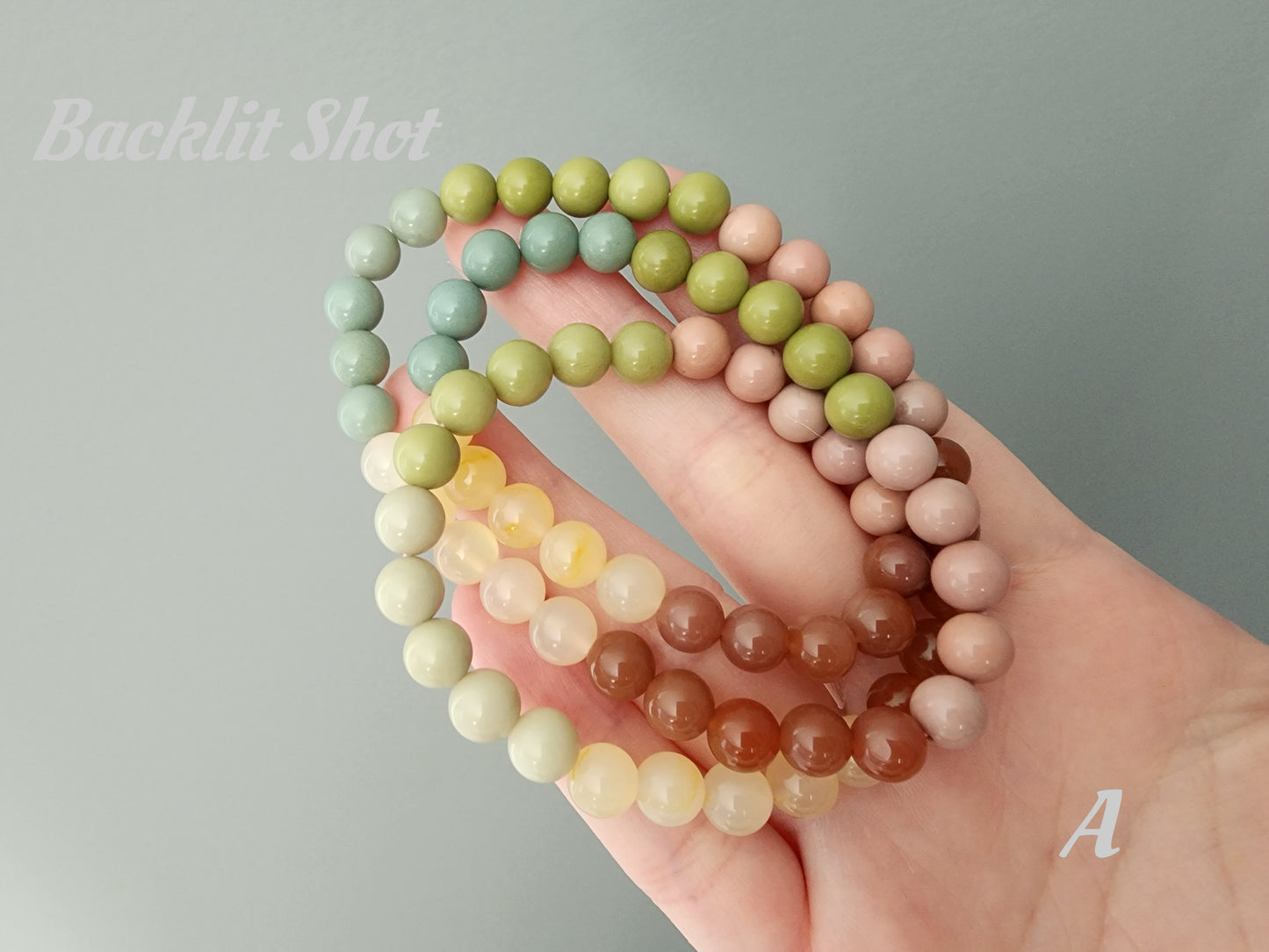 [Bracelet] Tri-Layered 7mm Alashan Agate Bracelet: A Symphony of Colors for Your Wrist