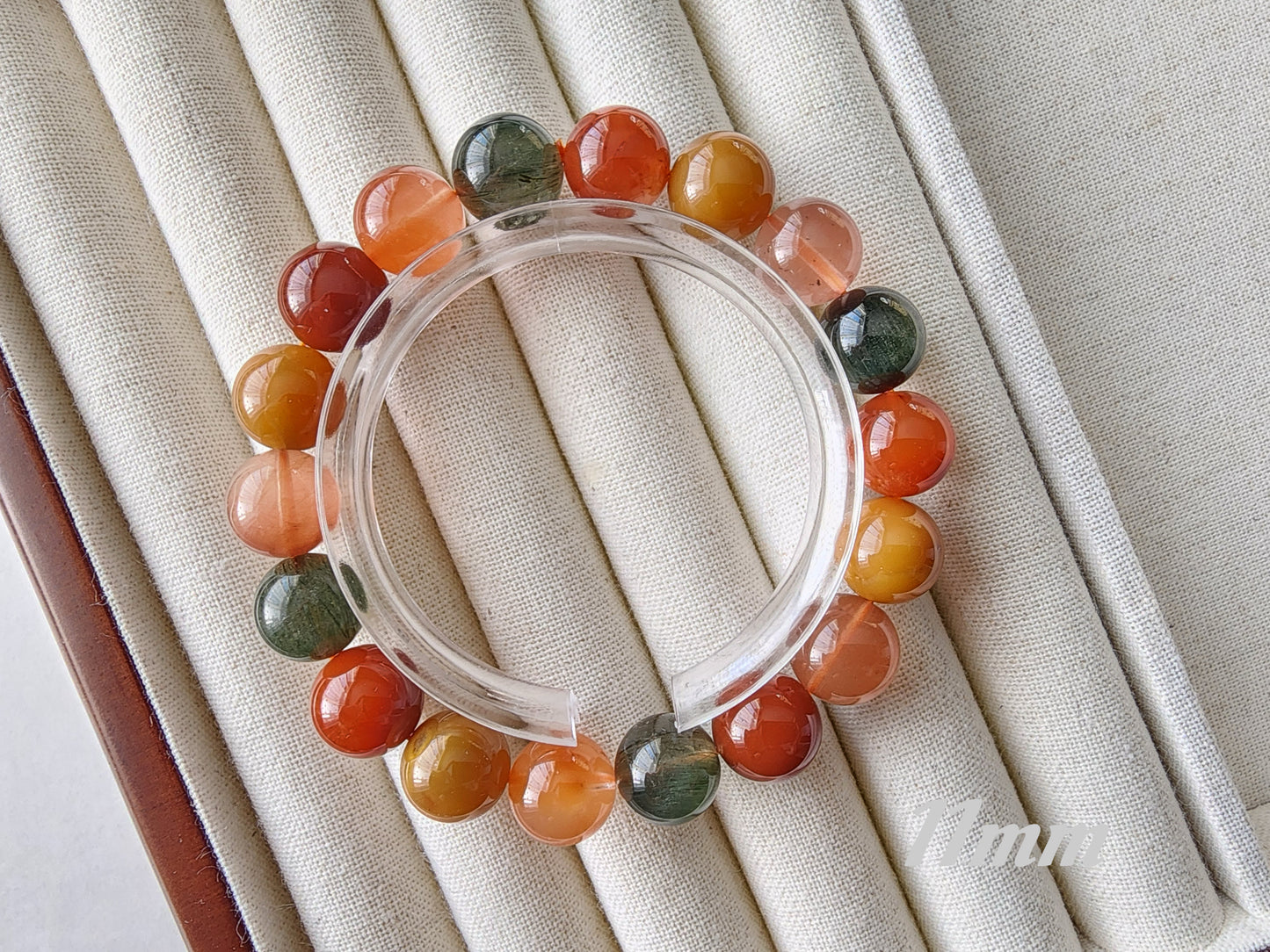 [Bracelet] Colorful Rabbit Hair Quartz Bracelet - A Radiant Trio of Happiness, Prosperity, and Longevity 福禄寿兔毛