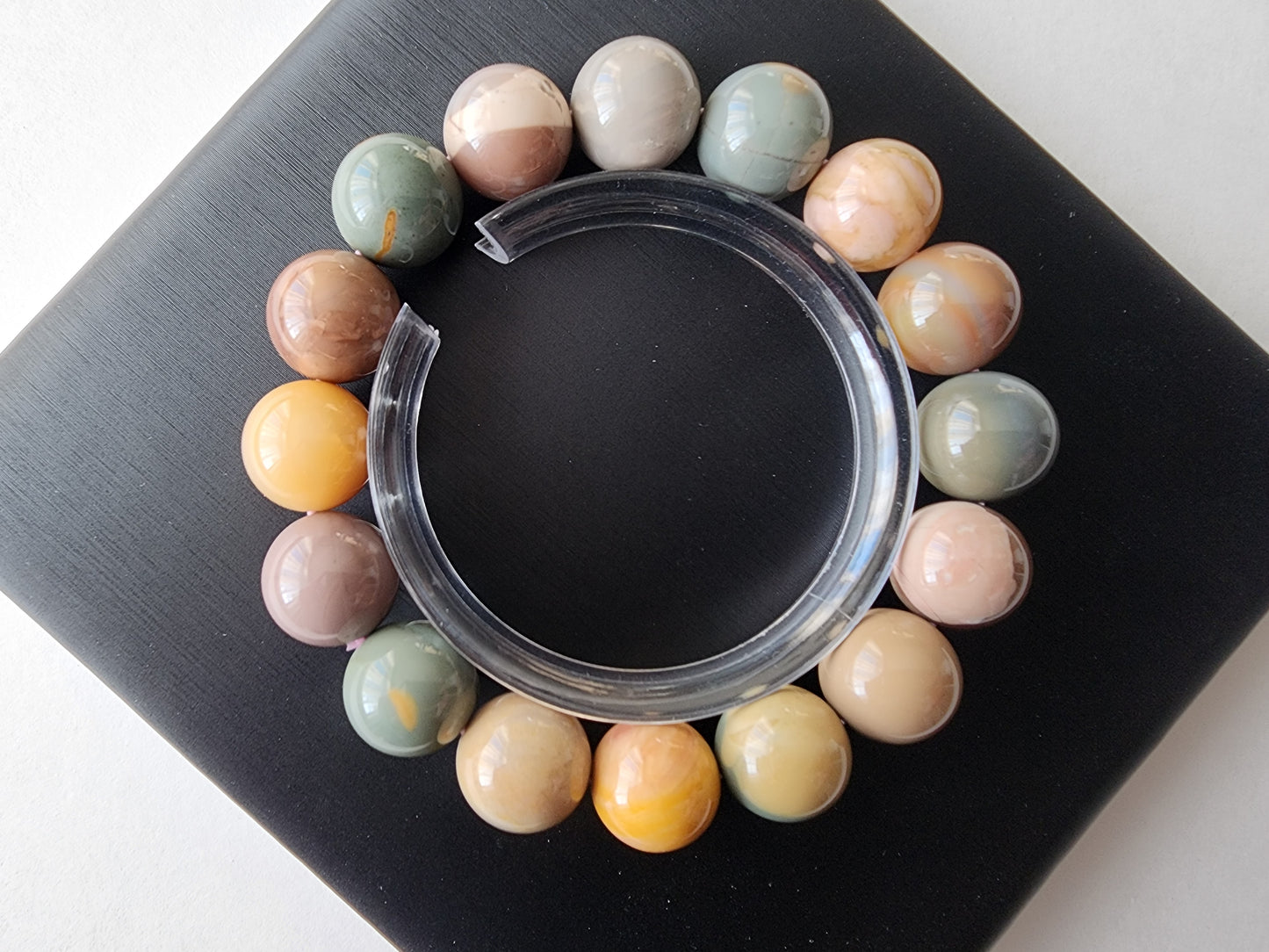 [Bracelet] Multicolored Alashan Agate Beaded Bracelet - 13mm