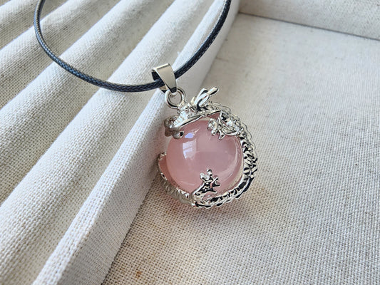 [Necklace] Silver-Plated Copper Dragon Holding 18mm Rose Quartz Ball Necklace