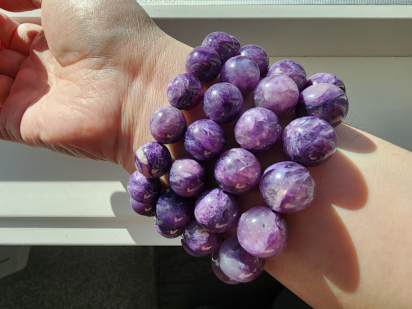 [Bracelet] Radiant Purple: Charoite 紫龙晶 Round Beads Bracelet - Embrace Transformation and Inner Strength