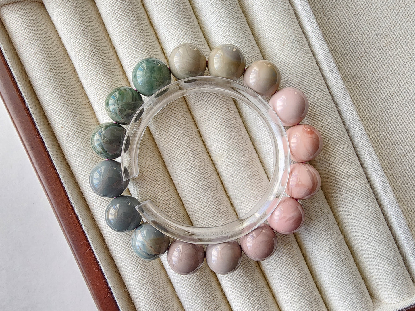 [Bracelet] Radiant Alashan Agate: Handcrafted 13mm Beaded Bracelet