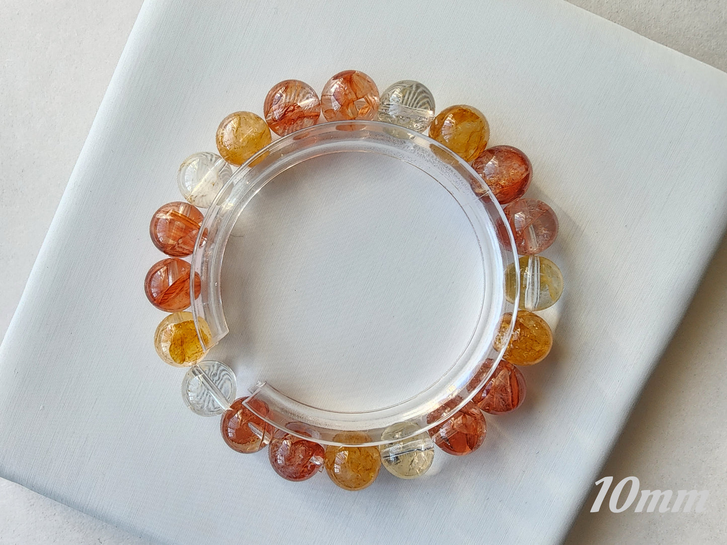 [Bracelet] Harmony in Red and Gold: Hematoid Quartz 锦鲤色胶花 Round Bead Bracelet