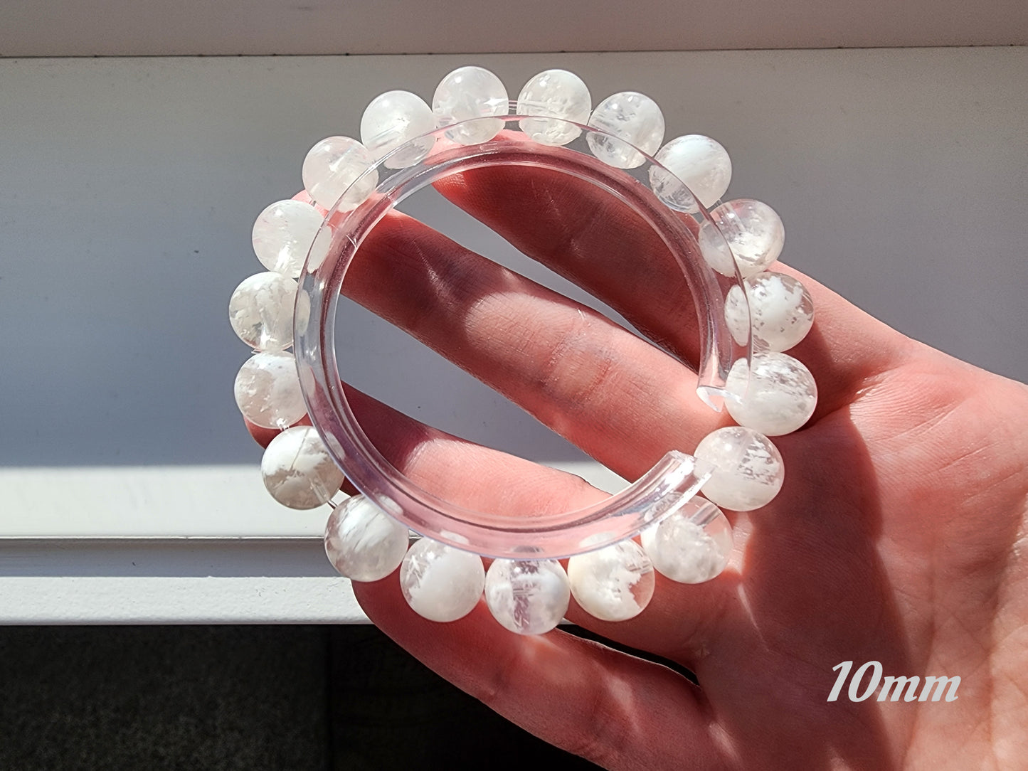 [Bracelet] Your Inner Snowstorm: Calming Round Bead Snowflake Quartz Bracelet