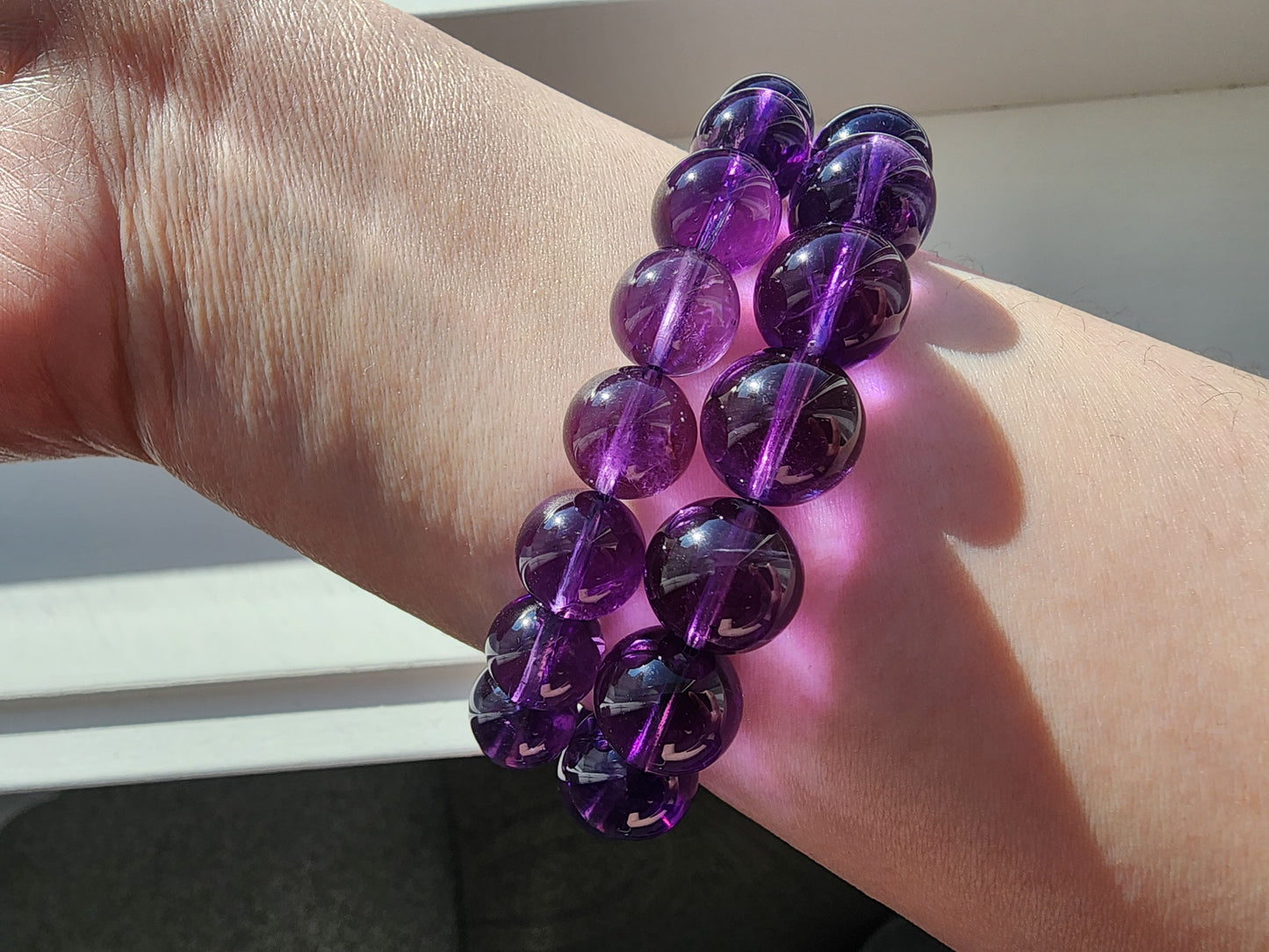 [Bracelet] Embrace the Deep Purple: Genuine Uruguayan Amethyst Bracelet