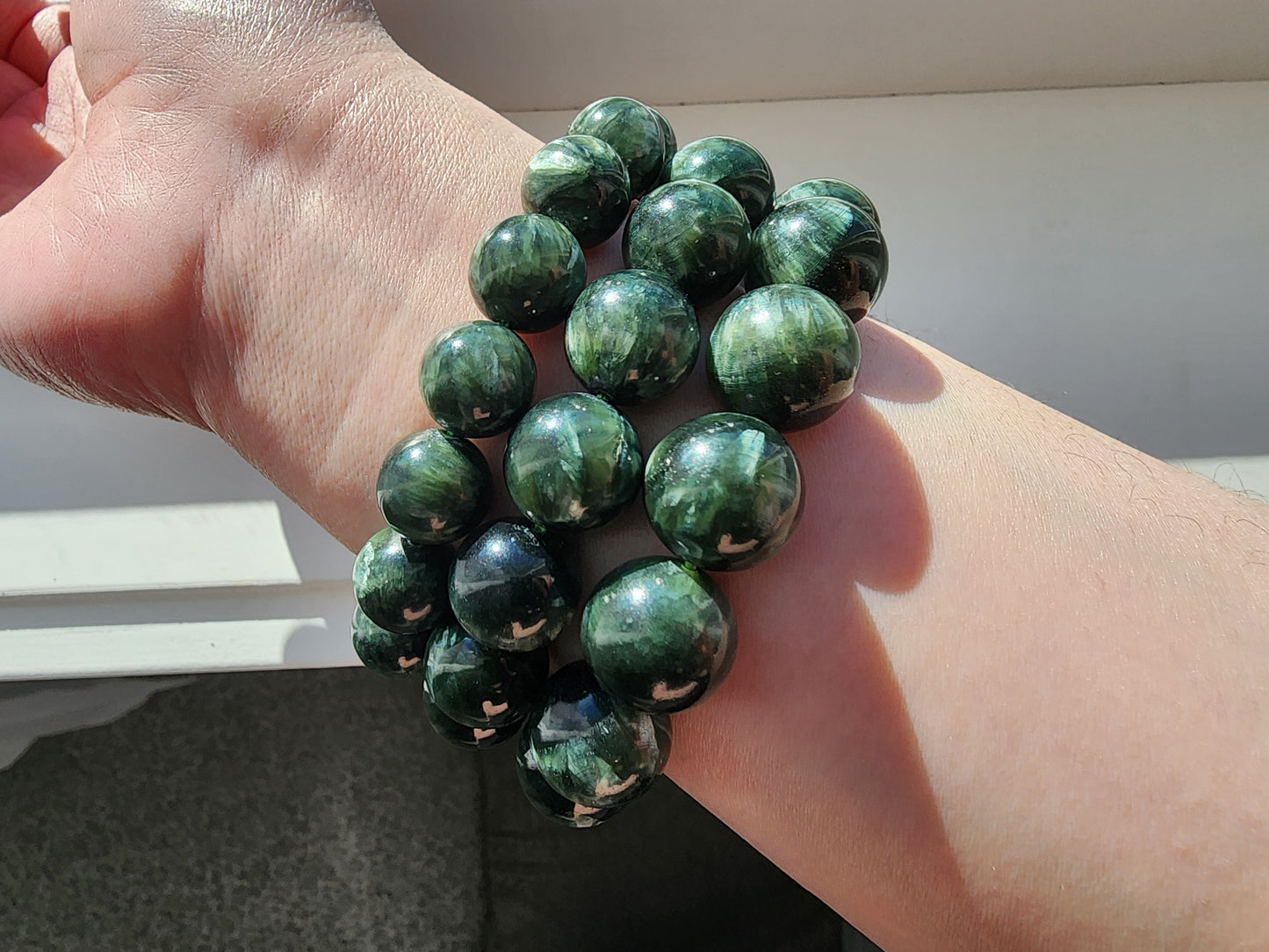 [Bracelet] Genuine Seraphinite 绿龙晶 Gemstone Bracelet: Earth's Energy on Your Wrist