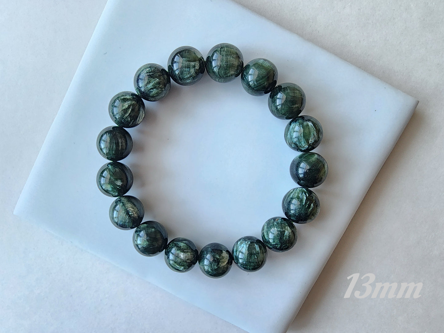 [Bracelet] Genuine Seraphinite 绿龙晶 Gemstone Bracelet: Earth's Energy on Your Wrist