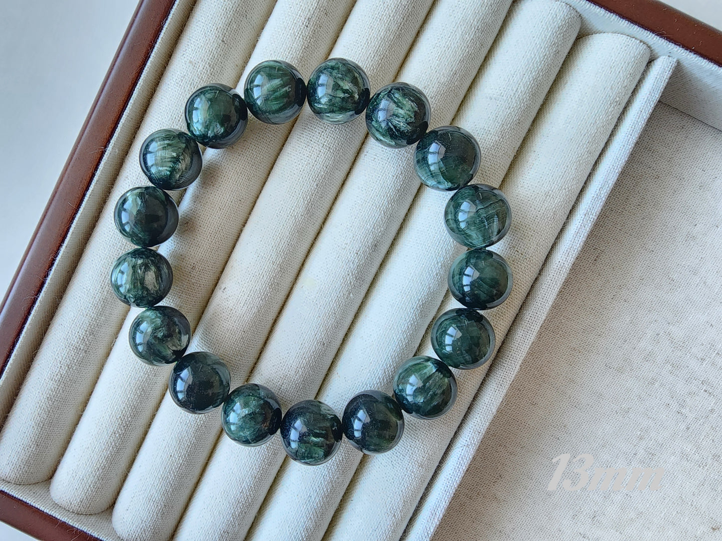 [Bracelet] Genuine Seraphinite 绿龙晶 Gemstone Bracelet: Earth's Energy on Your Wrist