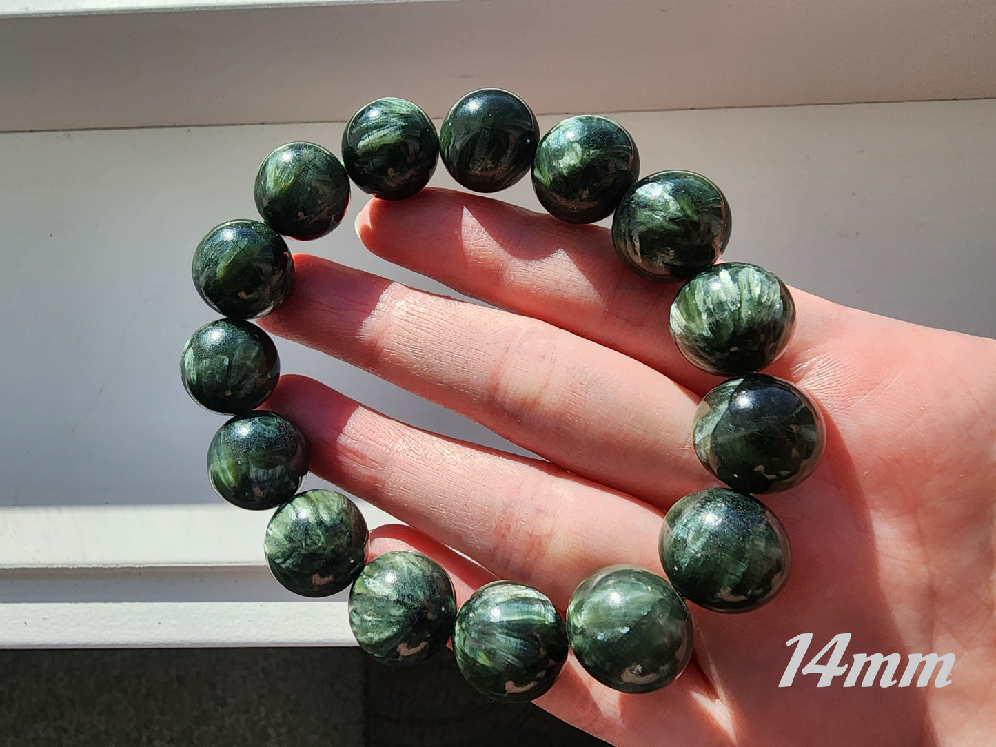 [Bracelet] Genuine Seraphinite 绿龙晶 Gemstone Bracelet: Earth's Energy on Your Wrist