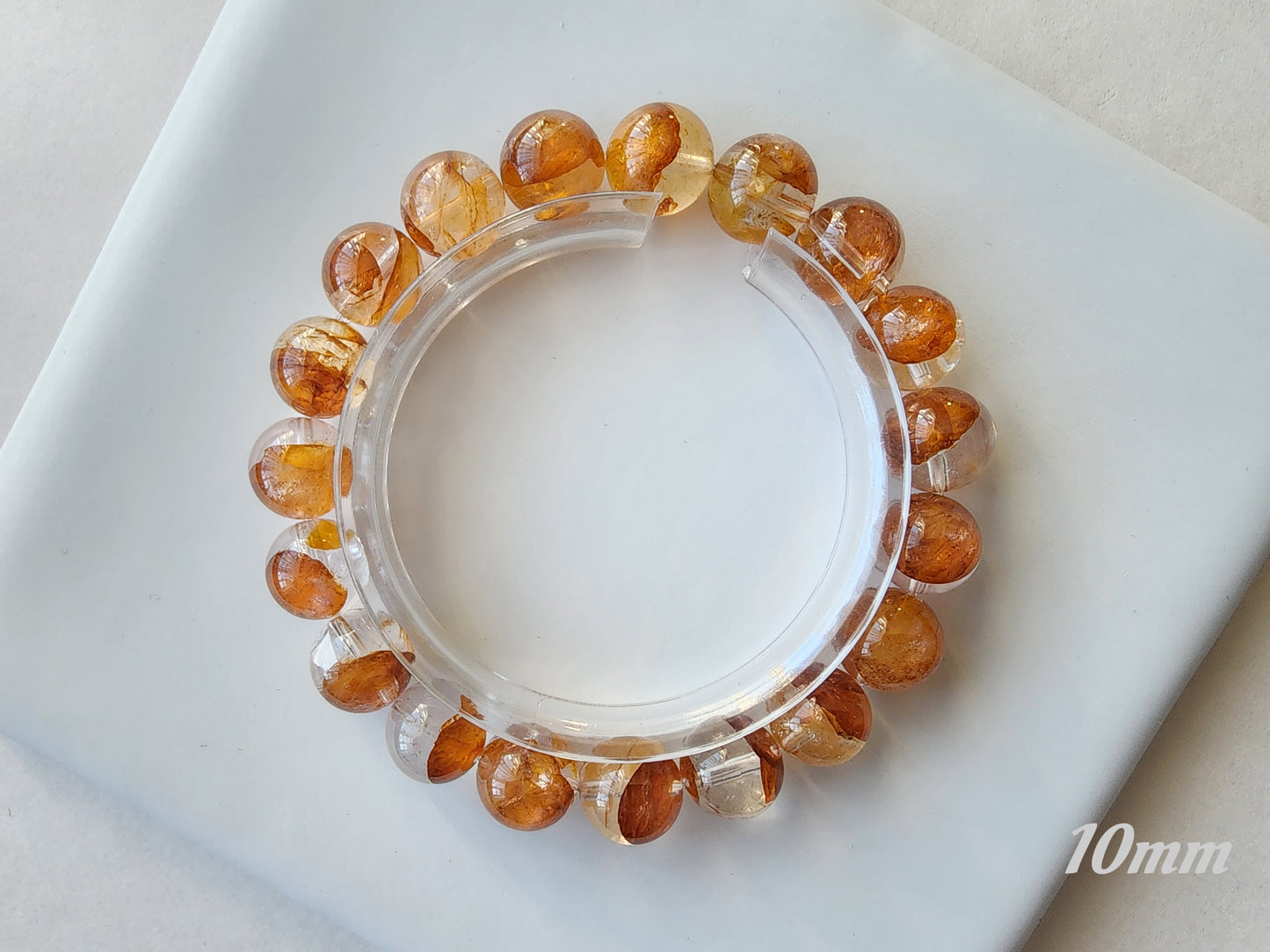 [Bracelet] Golden Healer Hematoid Quartz 蜜蜡胶花 Bracelet