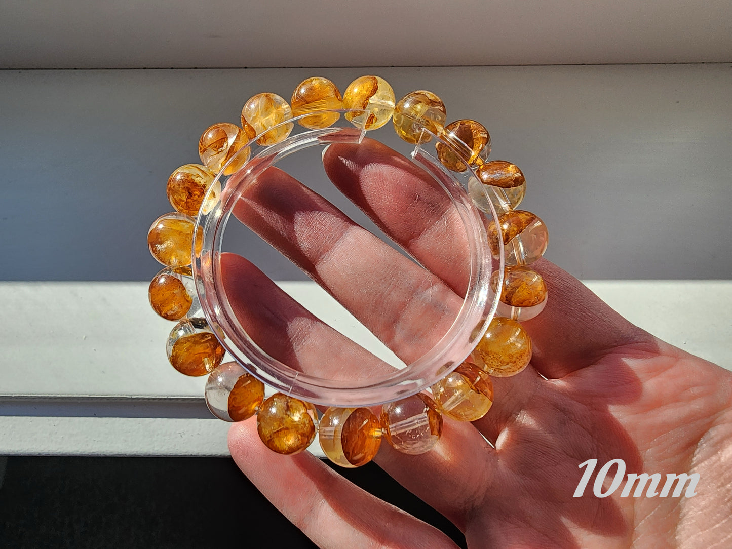 [Bracelet] Golden Healer Hematoid Quartz 蜜蜡胶花 Bracelet