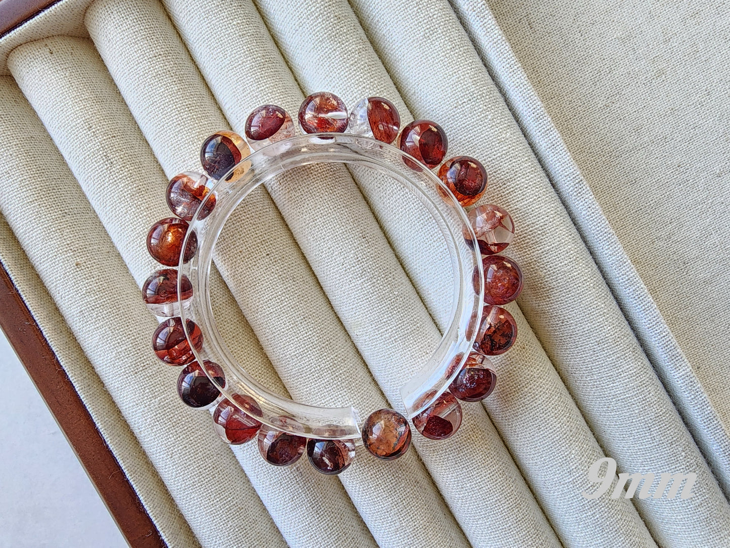 [Bracelet] Oxblood Red Hematoid Quartz 牛血红胶花 Beaded Bracelet