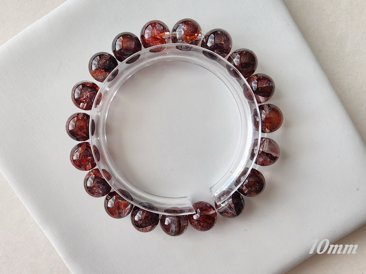 [Bracelet] Oxblood Red Hematoid Quartz 牛血红胶花 Beaded Bracelet