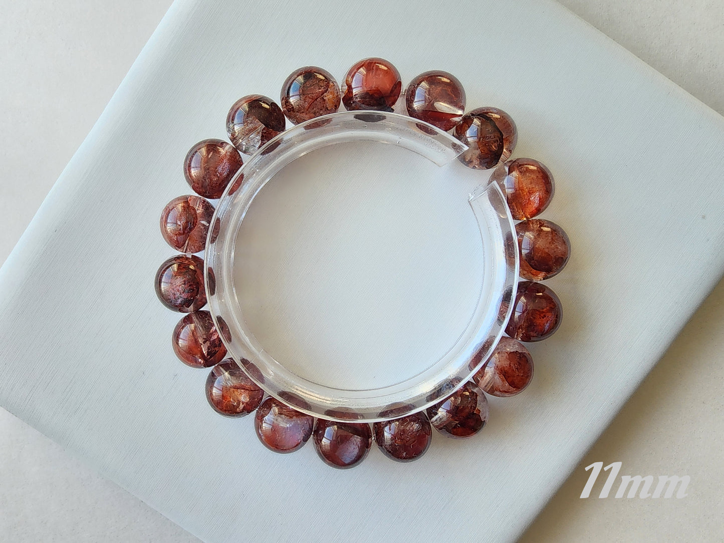 [Bracelet] Oxblood Red Hematoid Quartz 牛血红胶花 Beaded Bracelet