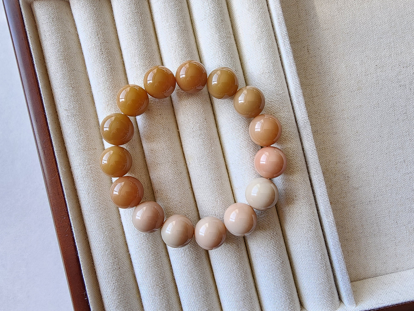 [Bracelet] Earthy Elegance: 13mm Alashan Agate Beaded Bracelet