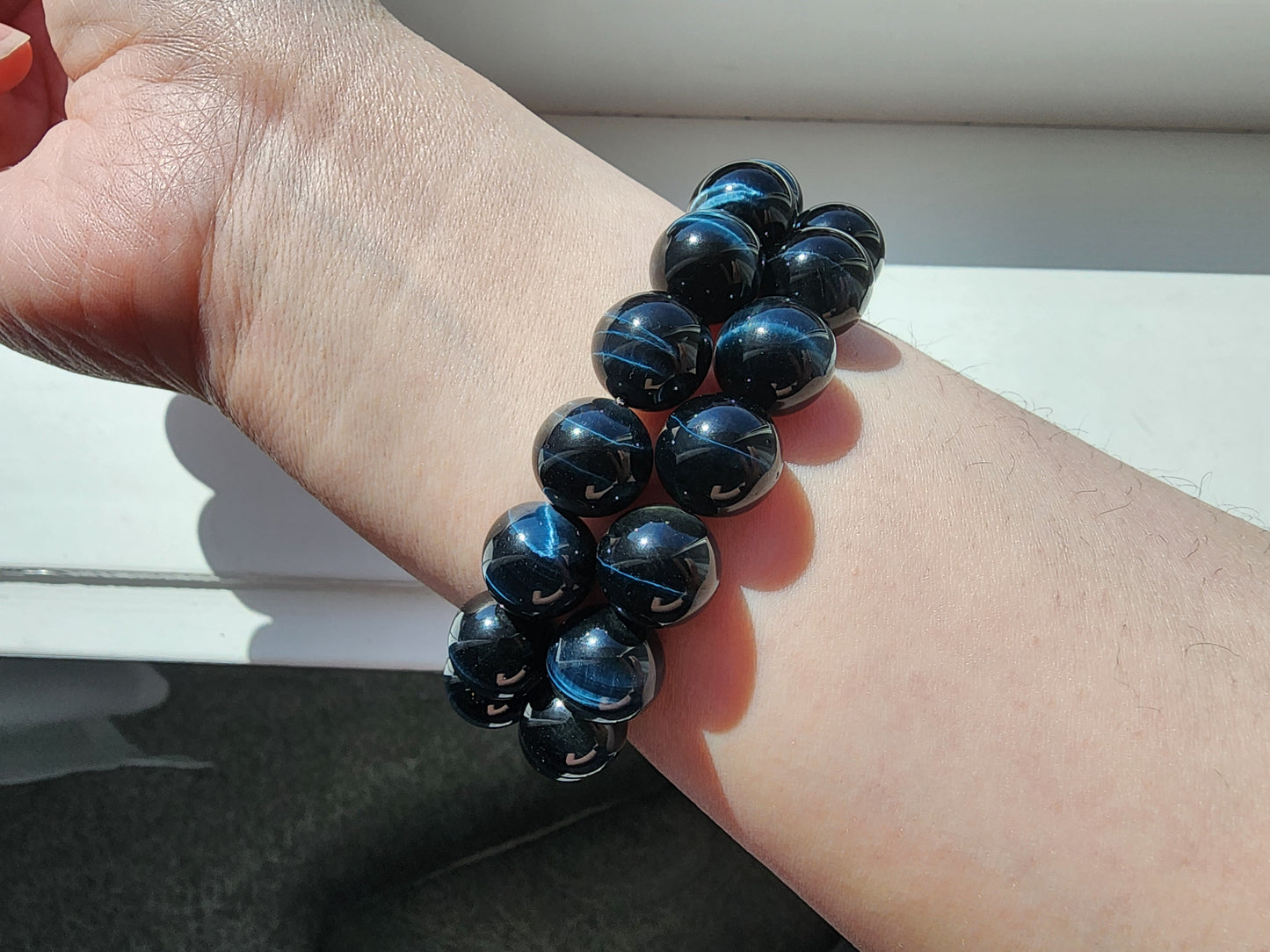 [Bracelet] Calming Blue Tiger's Eye Bracelet: 12mm Round Beads for Strength & Clarity