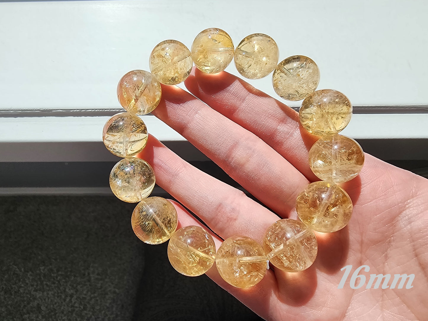 [Bracelet] Sparkling Citrine Bracelet: A Touch of Sunshine for Your Wrist