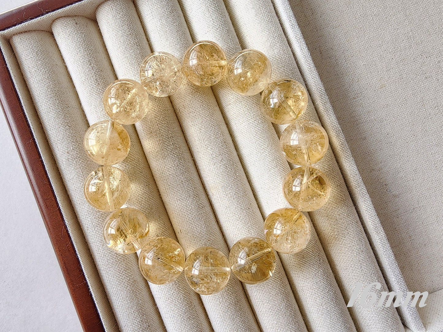 [Bracelet] Sparkling Citrine Bracelet: A Touch of Sunshine for Your Wrist