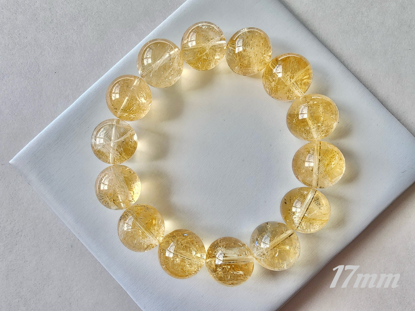 [Bracelet] Sparkling Citrine Bracelet: A Touch of Sunshine for Your Wrist