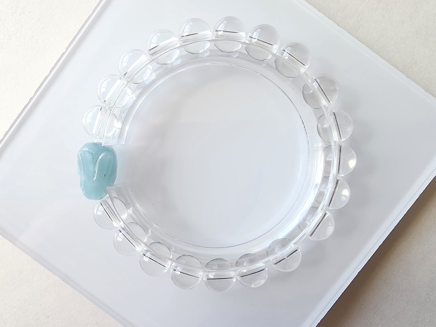 [Bracelet] Handcrafted 8mm Clear Quartz Bracelet with Engraved Aquamarine Rabbit Charm