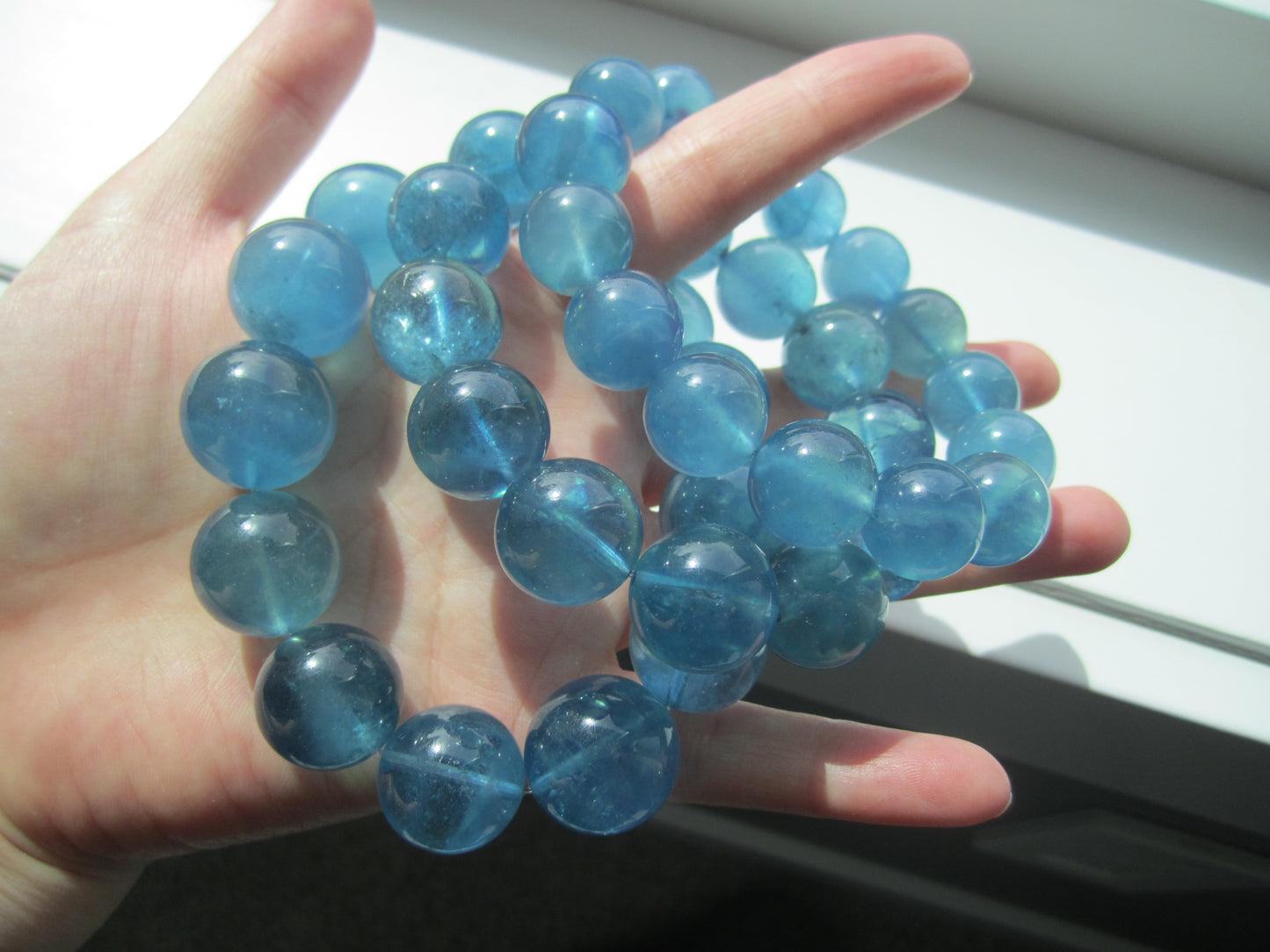 [Bracelet] Devil's Blue Aquamarine Bracelet - Natural Deep Blue Gemstone Beads