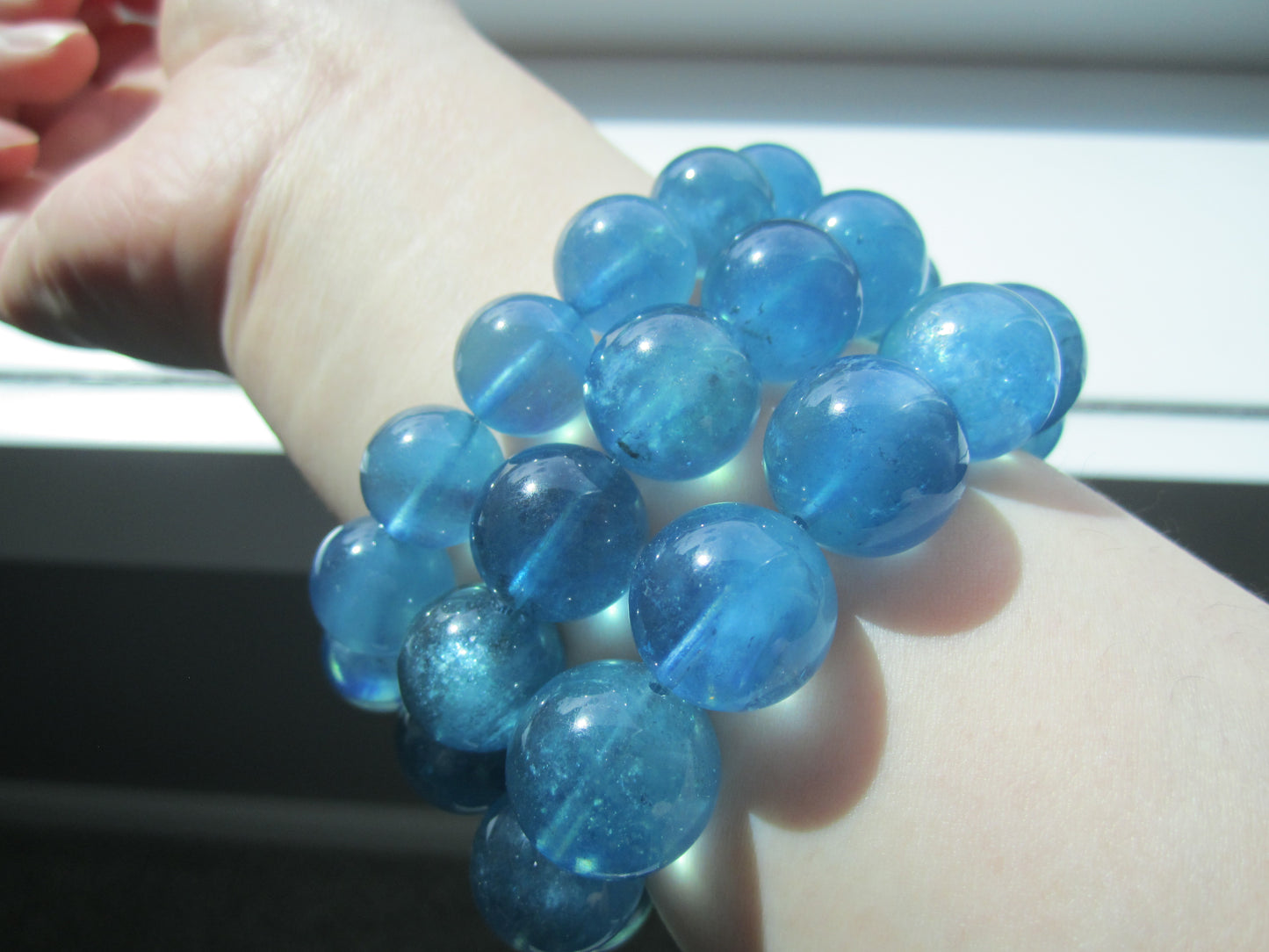 [Bracelet] Devil's Blue Aquamarine Bracelet - Natural Deep Blue Gemstone Beads