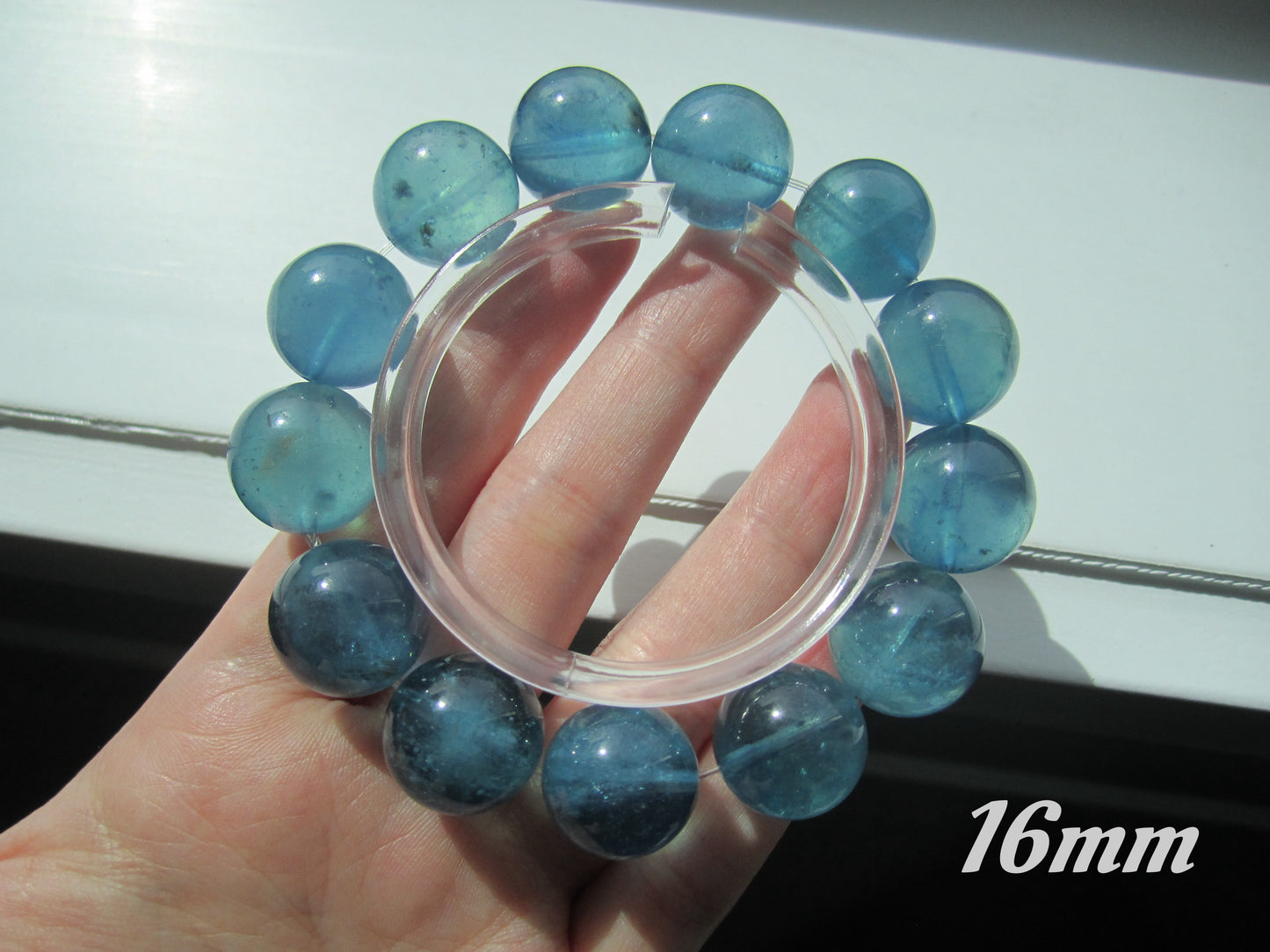[Bracelet] A Touch of the Sea: Aquamarine Gemstone Bracelet