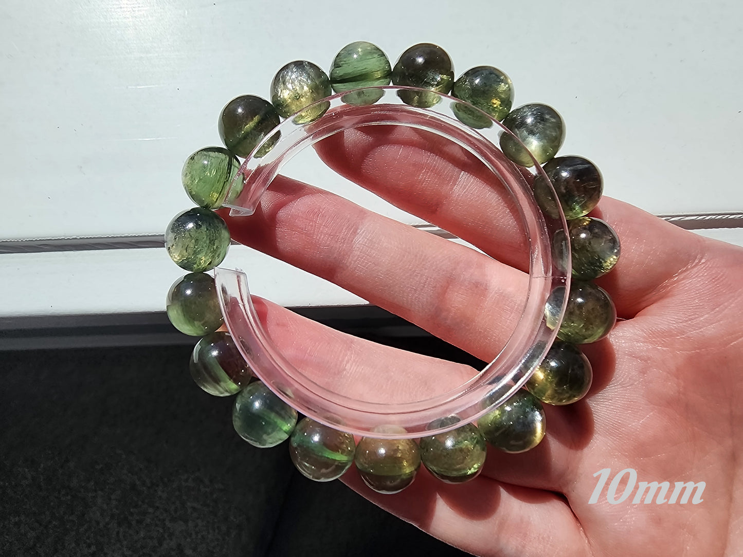 [Bracelet] Elegant Harmony: Handcrafted Green Lithium Mica 绿锂云母 Bead Bracelet